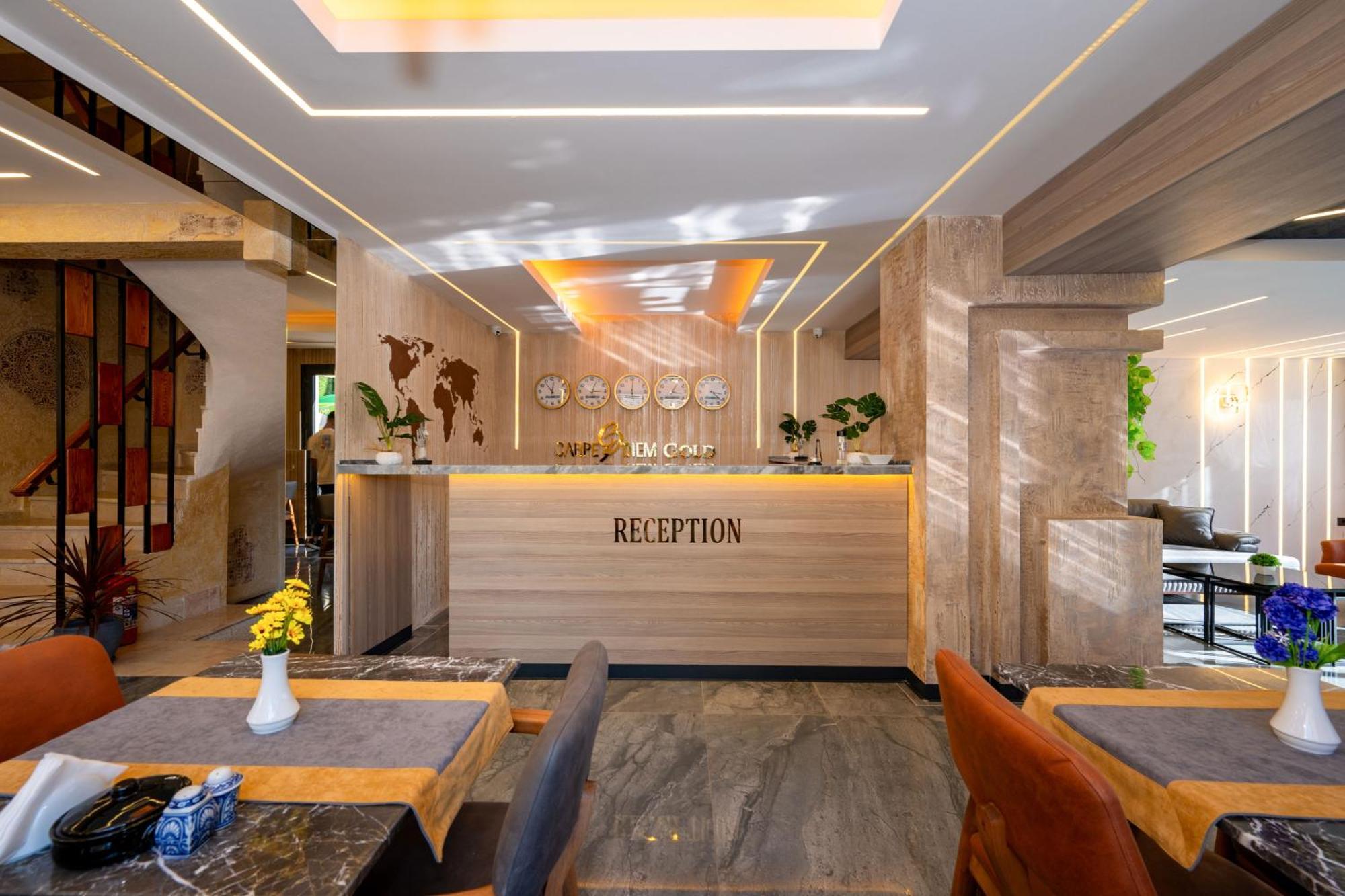 Otel Carpediem Gold Κουσάντασι Εξωτερικό φωτογραφία